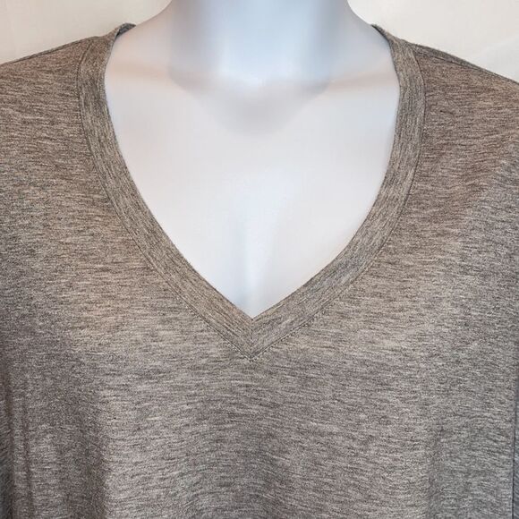 VNeck  simple tee Tunic flowing  top size XL - Picture 3 of 12